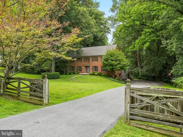 13621 Esworthy Rd, Germantown, MD 20874