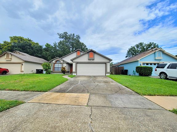3rd image of 133 River Chase Dr
