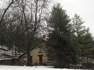 9220 W Rocky Rd, Galena, IL 61036