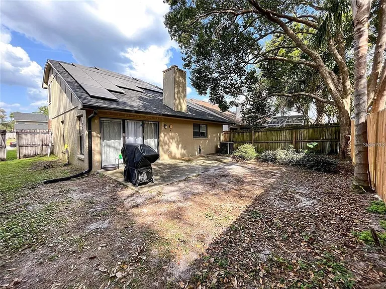 3747 Okeechobee Cir — Photo 23
