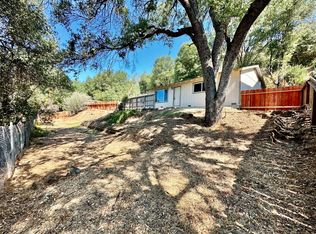 19041 North Dr, Jamestown, CA 95327