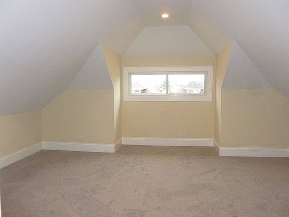 5th image of 2709 Oak Park Ave #1