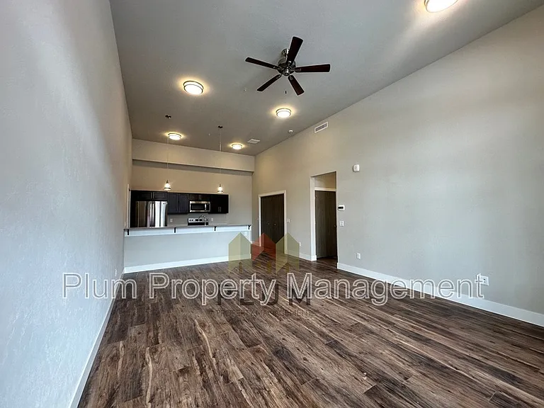 425 Michigan Ave #107 — Photo 6