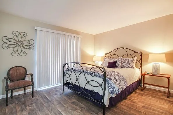 1231 Cavender Dr #104 — Photo 3