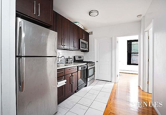 3rd image of 1644 Madison Ave #3G