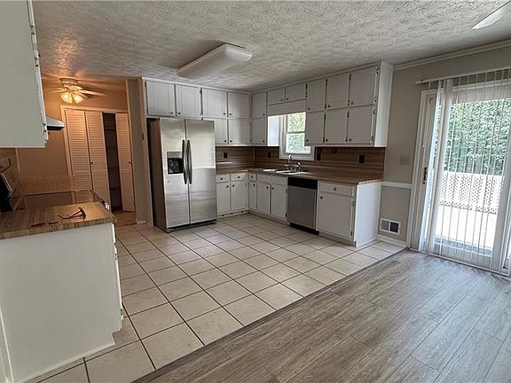3rd image of 6683 Homestead Rd