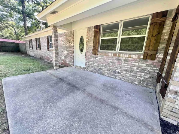 1101 Blue Acres St, White Hall, AR 71602