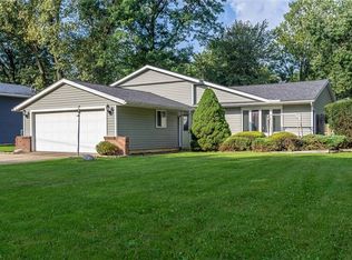 874 Harris Rd, Sheffield Lake, OH 44054
