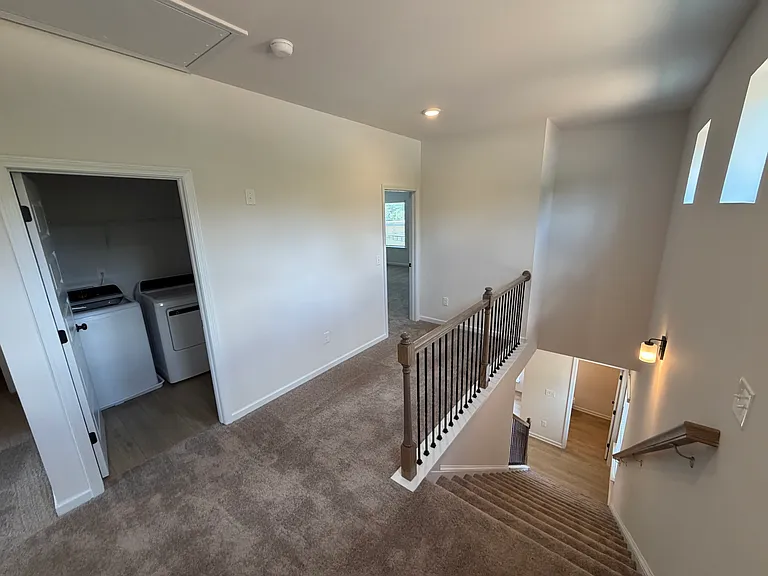 4917 Dresden Loop — Photo 21