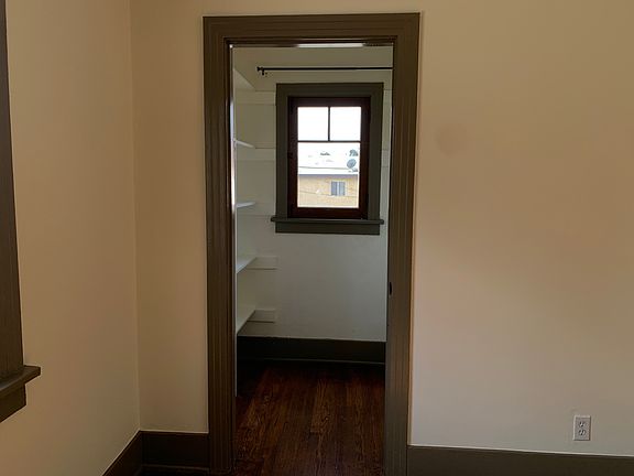 walk in closet