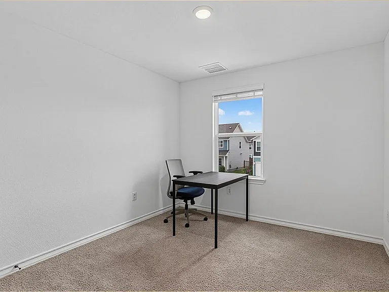 2911 Saint Regis Dr — Photo 25