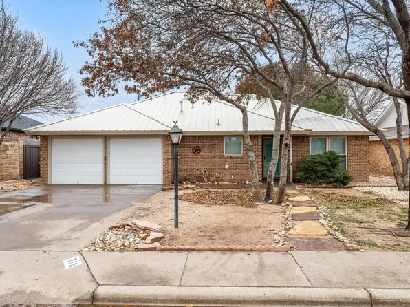 716 Poplar St, Levelland, TX 79336