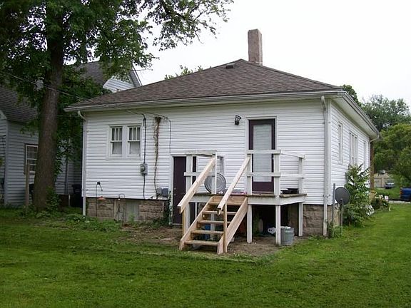 3rd image of 1404 Grand Ave