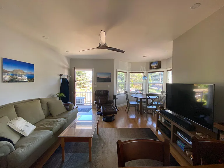 3115 NE 65th Ave — Photo 4
