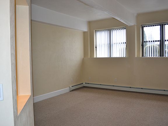 3rd image of 231 Main St #1