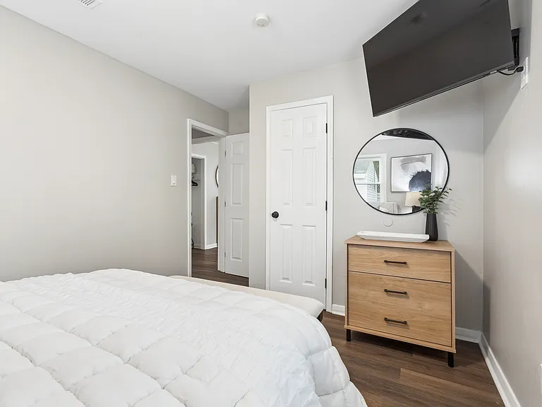 1453 Oakcrest Dr — Photo 36
