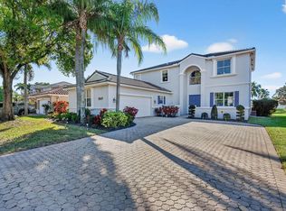 5947 Bay Hill Cir, Lake Worth, FL 33463