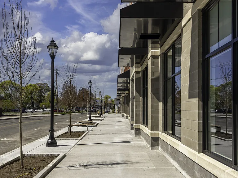 Maple Square Apartments — Photo 10