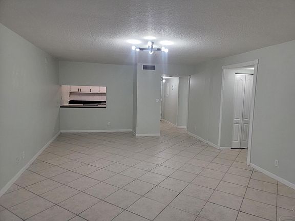 2nd image of 1850 N Congress Avenue #201