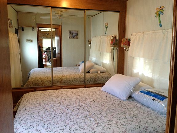 5th image of 675 Copeland Ave S #23