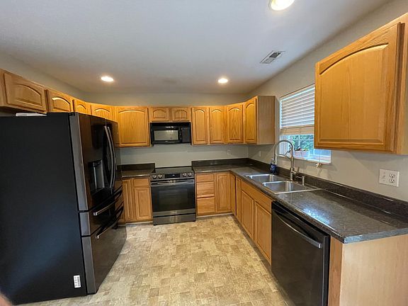 2nd image of 839 Blue Spruce Way #839