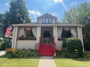 216 E Flint St, Lake Orion, MI