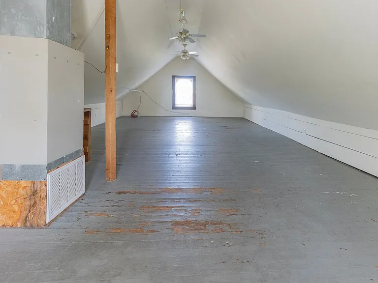 1321 Paris Rd — Photo 29