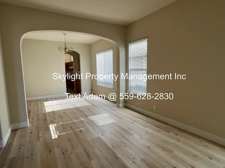 2172 Everglade Ave — Photo 4