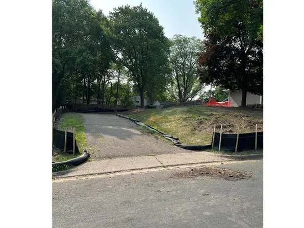 1464 Idaho Ave S, Saint Louis Park, MN 55426