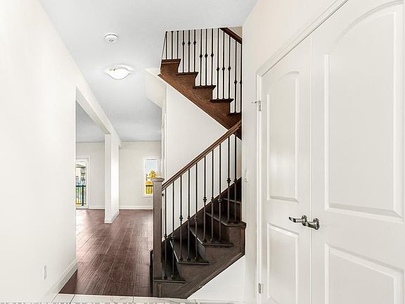5th image of 80 Grandville Cir