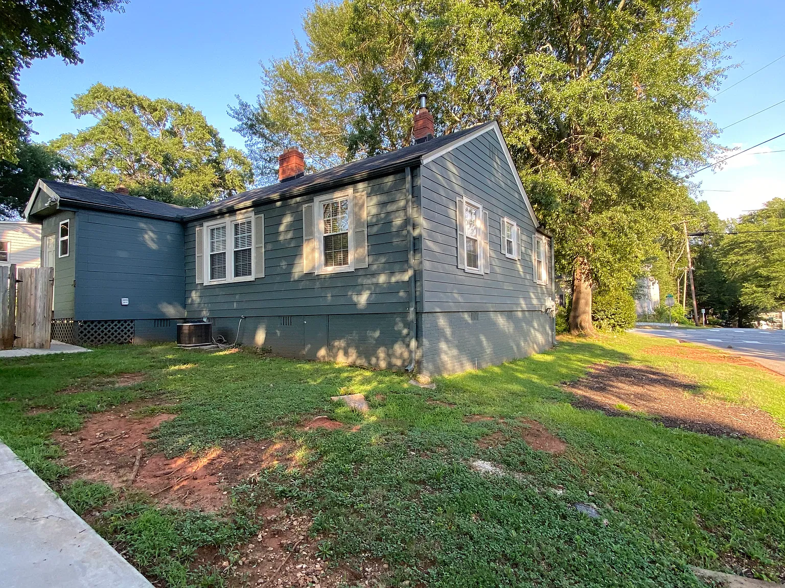 2 bed, 1000 sqft, $1,500 — Photo 2