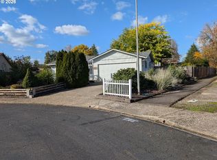 311 SW Jasmine Ct, McMinnville, OR