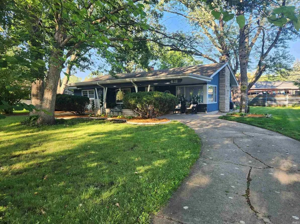 431 Crestwood Dr, Hobart, IN 46342