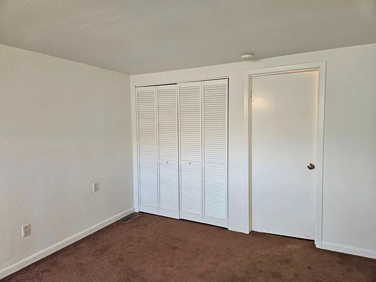 460 Talmadge Rd — Photo 10