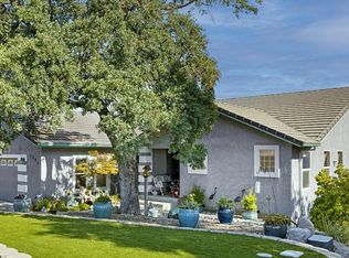 2049 Greenbriar Rd, Valley Springs, CA 95252