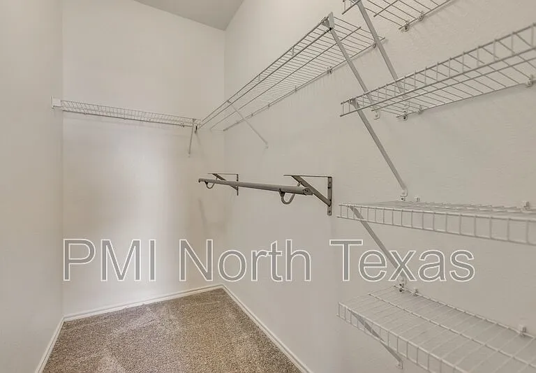 8420 Sonnet Dr — Photo 16