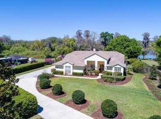 18819 Annelis Dr, Lutz, FL 33548