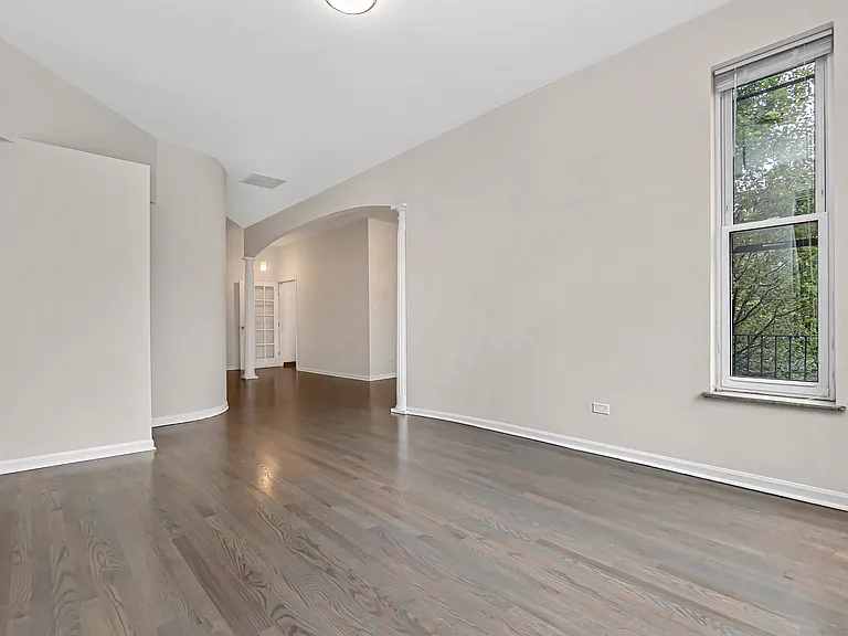 1739 W Beach Ave #2 — Photo 3