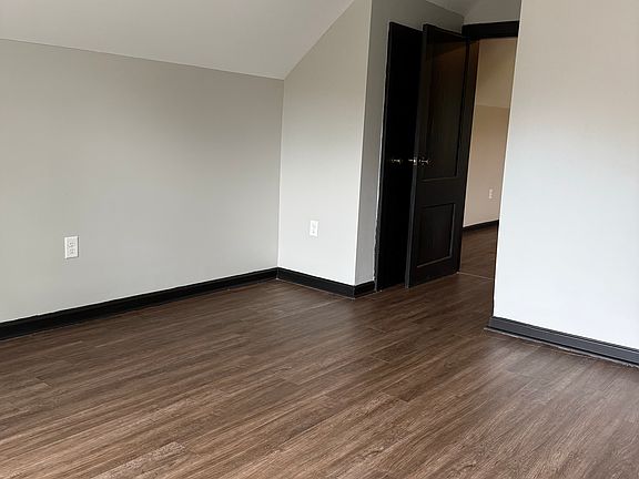 4th image of 3112 Hackberry St Unit 3