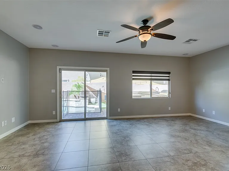 9114 Mastodon Ave — Photo 15