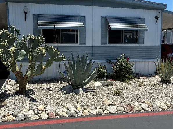 208 27361st Sierra, Canyon Country, CA 91351