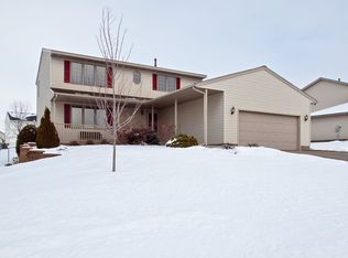 4451 Surrey Ln NW, Rochester, MN 55901