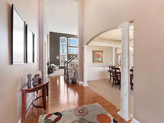 4th image of 84 Sapphire Ln