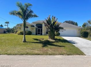 511 Palmetto Ave, Lehigh Acres, FL 33972