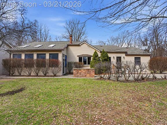 2nd image of 12913 Nine Mile Rd