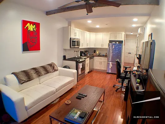 Rented by Highline Residential | media 37