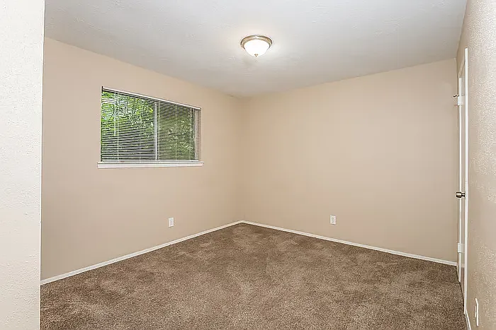 2811 Mayflower Landing Ct — Photo 8