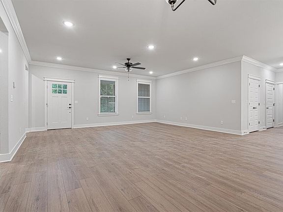 5th image of 7 McGinnis Ln