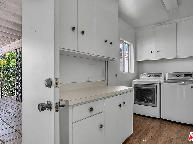 325 El Camino Dr — Photo 18
