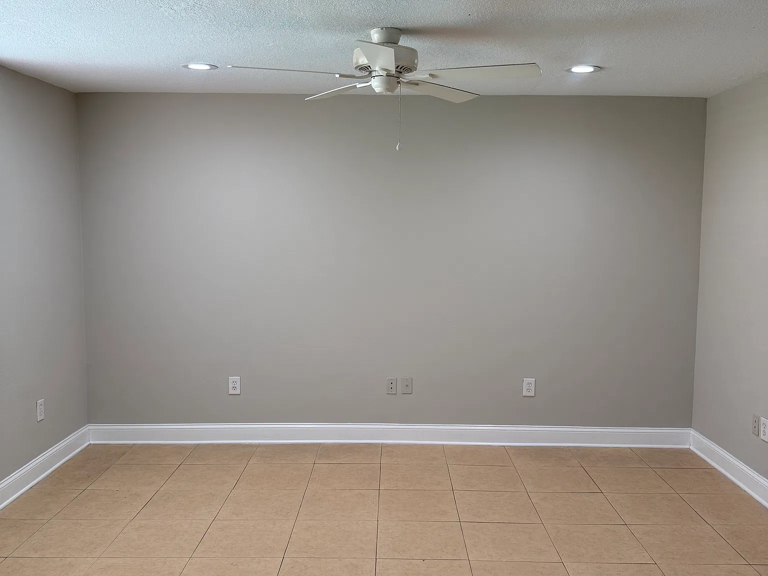 2 bed, 792 sqft, $2,195 — Photo 3